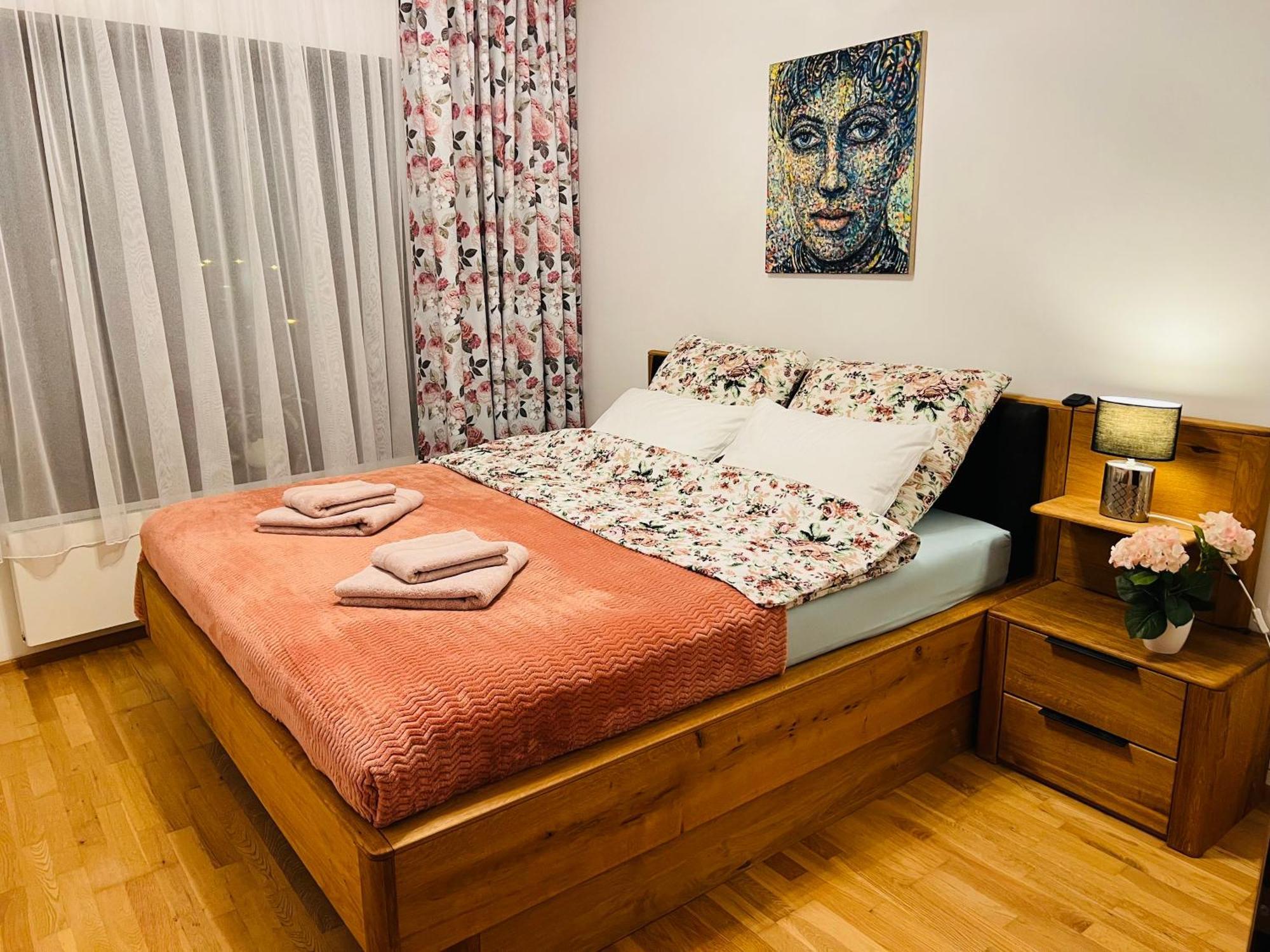 Apartmán Artflora Kv Premium Karlovy Vary Exteriér fotografie